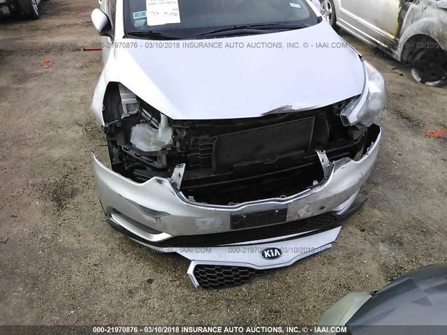 KNAFK4A66E5250574 - 2014 KIA FORTE LX SILVER photo 6