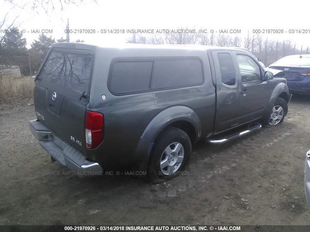 1N6AD06W85C459722 - 2005 NISSAN FRONTIER KING CAB LE/SE/OFF ROAD GRAY photo 4