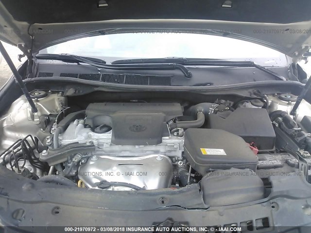 4T1BF1FK0GU522437 - 2016 TOYOTA CAMRY LE/XLE/SE/XSE ოქროსფერი ფოტო 10