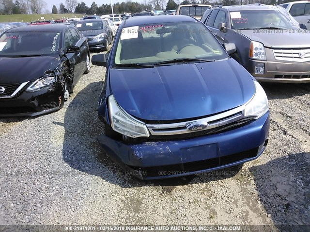 1FAHP34N08W139792 - 2008 FORD FOCUS S/SE BLUE photo 6