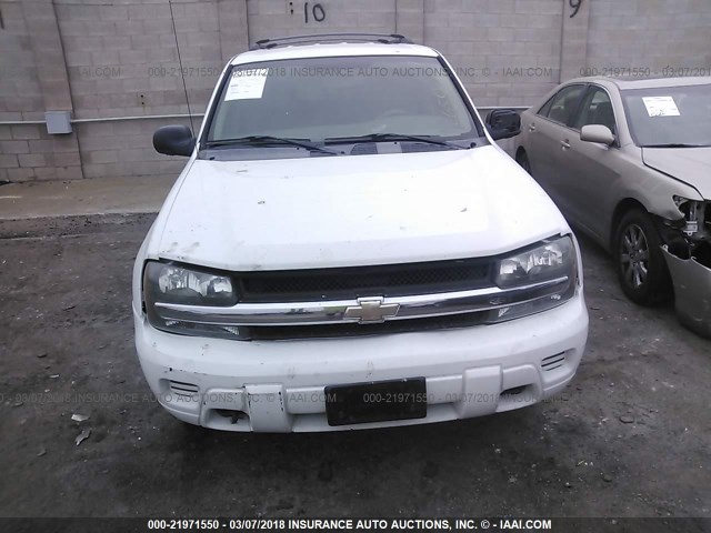 1GNDT13S352222207 - 2005 CHEVROLET TRAILBLAZER LS/LT WHITE photo 6