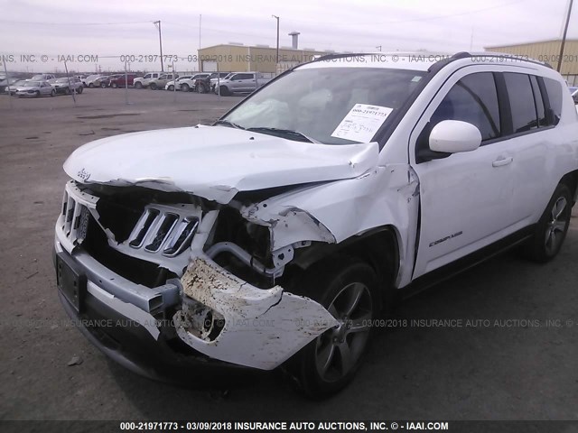 1C4NJCEA7GD700106 - 2016 JEEP COMPASS LATITUDE 白色 照片 6