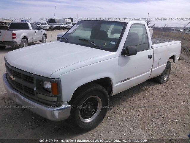 1GCGC24R2VZ176562 - 1997 CHEVROLET GMT-400 C2500 WHITE photo 2