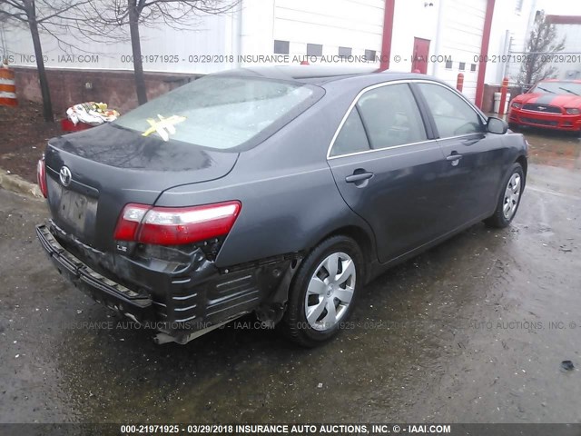 4T4BE46K99R073627 - 2009 TOYOTA CAMRY SE/LE/XLE GRAY photo 4