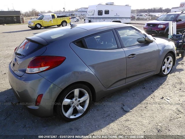 KMHTC6ADXFU244938 - 2015 HYUNDAI VELOSTER GRAY photo 4