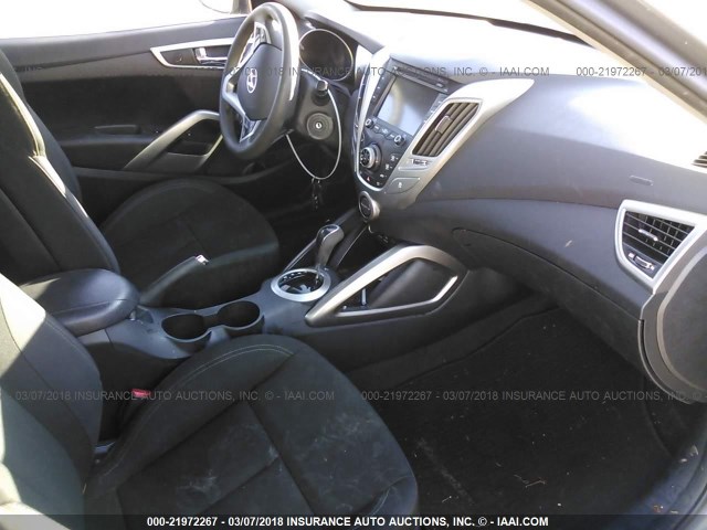 KMHTC6ADXFU244938 - 2015 HYUNDAI VELOSTER GRAY photo 5