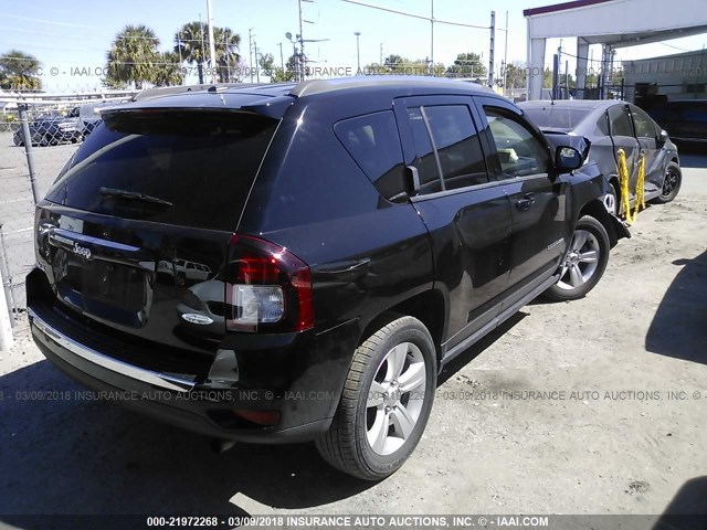 1C4NJDEB0FD333417 - 2015 JEEP COMPASS LATITUDE შავი ფოტო 4