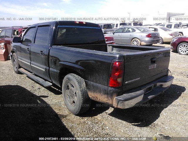 2GCEC13T051392076 - 2005 CHEVROLET SILVERADO C1500 BLACK photo 3