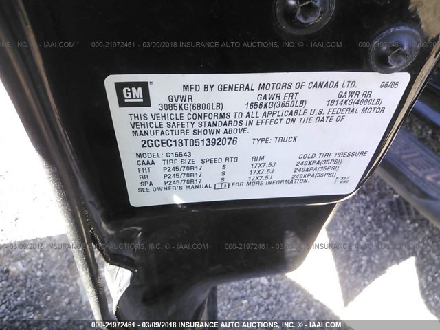 2GCEC13T051392076 - 2005 CHEVROLET SILVERADO C1500 BLACK photo 9