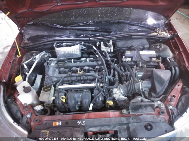 1FAHP33N28W100610 - 2008 FORD FOCUS SE/SEL/SES RED photo 10