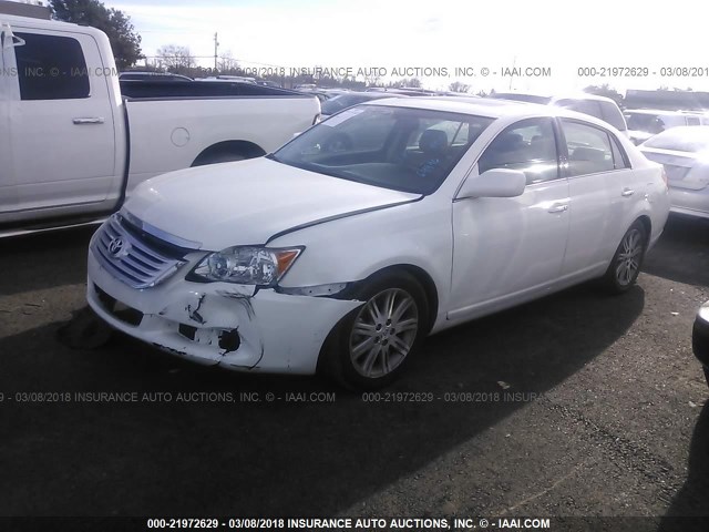 4T1BK36B68U259251 - 2008 TOYOTA AVALON XL/XLS/TOURING/LIMITED WHITE photo 2