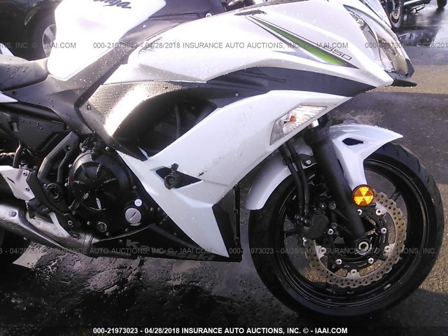 JKAEXEJ17HDA01105 - 2017 KAWASAKI EX650 J WHITE photo 5