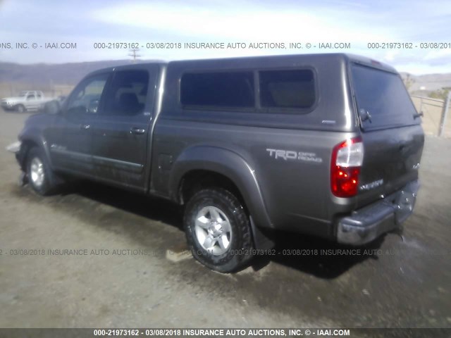 5TBDT44105S496062 - 2005 TOYOTA TUNDRA DOUBLE CAB SR5 GRAY photo 3