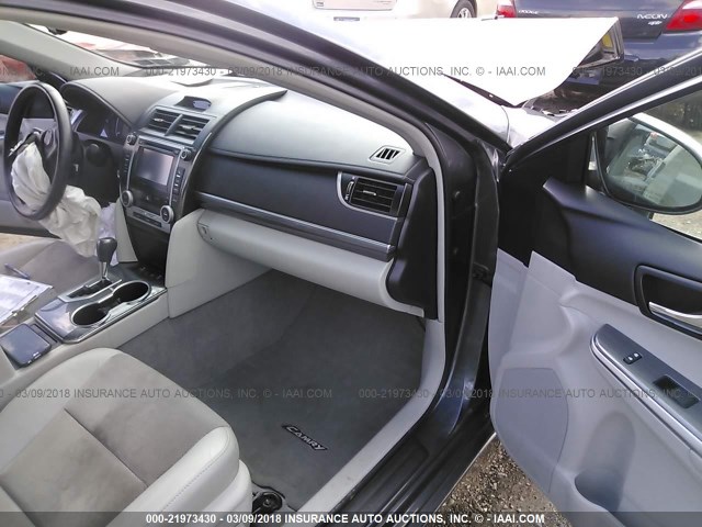 4T1BD1FK9CU006061 - 2012 TOYOTA CAMRY HYBRID/LE/XLE 灰色 照片 5