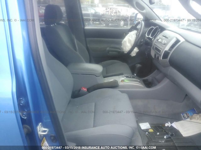 5TELU42N17Z424380 - 2007 TOYOTA TACOMA DOUBLE CAB ლურჯი ფოტო 5