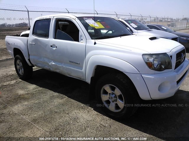 3TMJU4GNXBM124150 - 2011 TOYOTA TACOMA DOUBLE CAB PRERUNNER WHITE photo 1