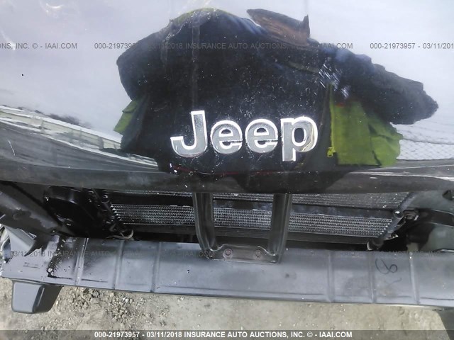 1J4GL48K55W550263 - 2005 JEEP LIBERTY SPORT BLACK photo 10