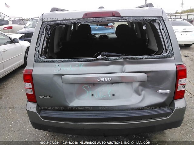 1C4NJPFB1CD666477 - 2012 JEEP PATRIOT LATITUDE GRAY photo 6