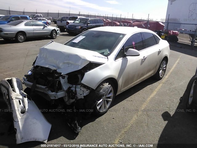 1G4PS5SK1F4168702 - 2015 BUICK VERANO WHITE photo 2