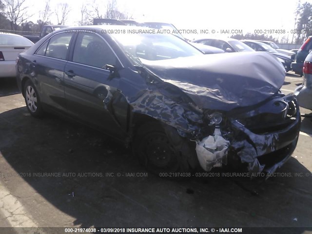 4T1BF3EK3BU207170 - 2011 TOYOTA CAMRY SE/LE/XLE GRAY photo 1