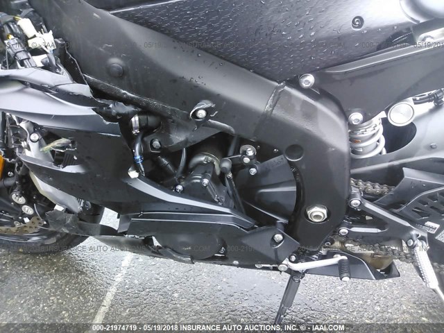 JYARJ28Y0HA000317 - 2017 YAMAHA YZFR6 C BLACK photo 9