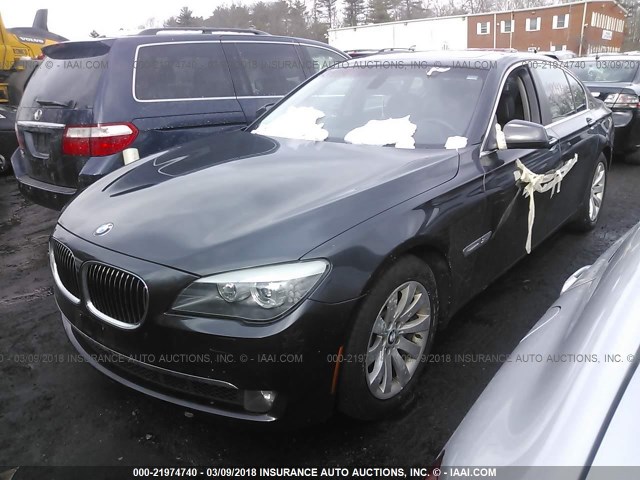 WBAKC6C5XBC394096 - 2011 BMW 750 XI GRAY photo 2