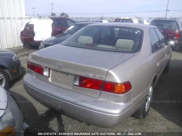 4T1BF22K91U123061 - 2001 TOYOTA CAMRY LE/XLE Braun Foto 4