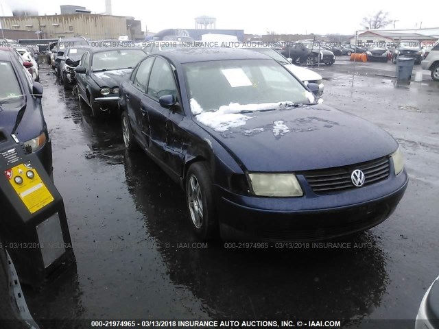 WVWPD23B1YP298511 - 2000 VOLKSWAGEN PASSAT GLX 蓝色 照片 1