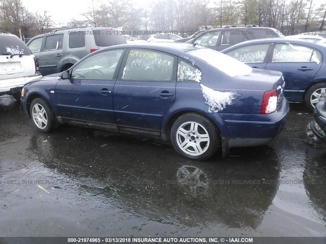 WVWPD23B1YP298511 - 2000 VOLKSWAGEN PASSAT GLX 蓝色 照片 3