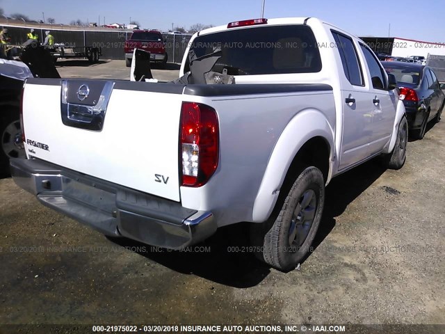 1N6AD0ER6CC483087 - 2012 NISSAN FRONTIER S/SV/SL/PRO-4X WHITE photo 4