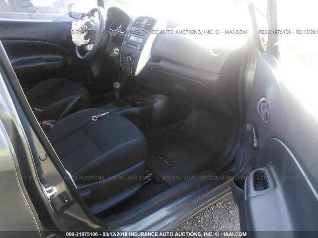 3N1CE2CP1GL373583 - 2016 NISSAN VERSA NOTE S/S PLUS/SV/SL/SR GRAY photo 5