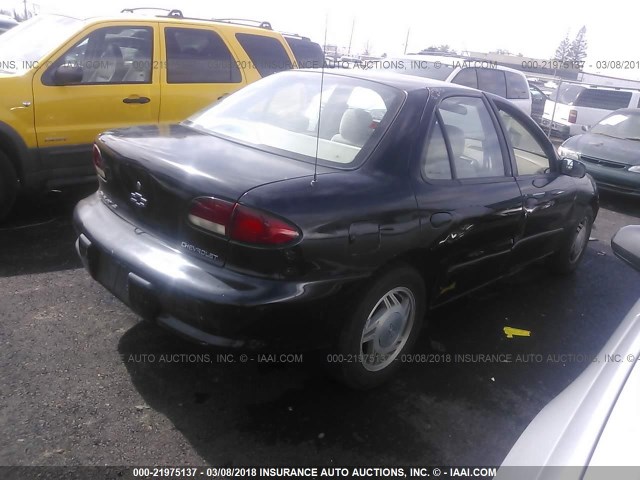 1G1JF52T4W7260448 - 1998 CHEVROLET CAVALIER LS BLACK photo 4