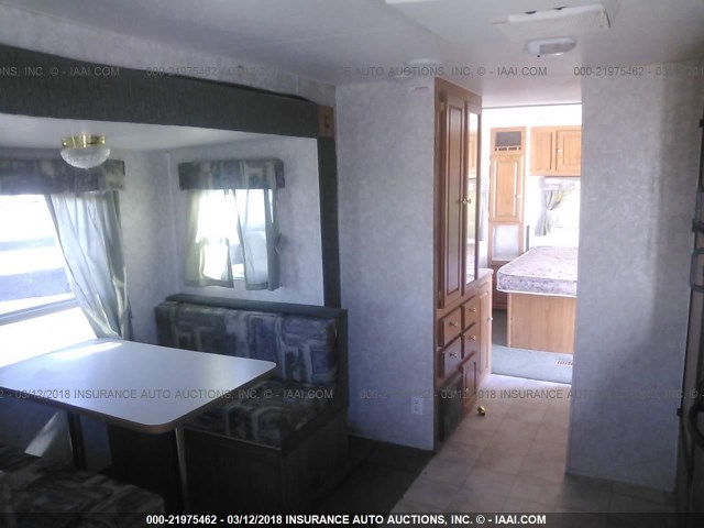 4X4TWDC225T132550 - 2005 FOREST RIVER WILDWOOD  白色 照片 5