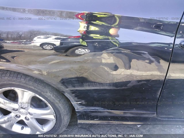 4T1CA30P47U135635 - 2007 TOYOTA CAMRY SOLARA SE/SLE შავი ფოტო 6