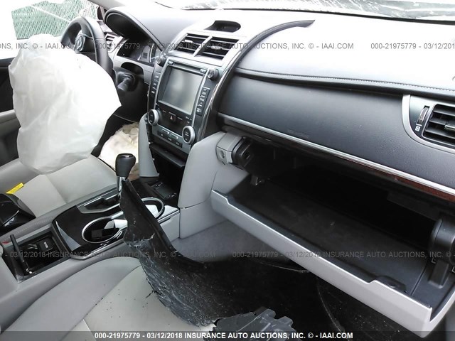 4T4BF1FK2ER398075 - 2014 TOYOTA CAMRY L/SE/LE/XLE 绿色 照片 5