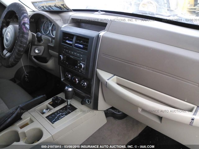 1J4PN2GK7BW516384 - 2011 JEEP LIBERTY SPORT 栗色 照片 5