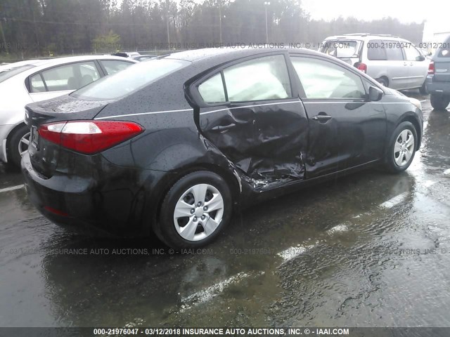 KNAFK4A69F5390958 - 2015 KIA FORTE LX BLACK photo 6