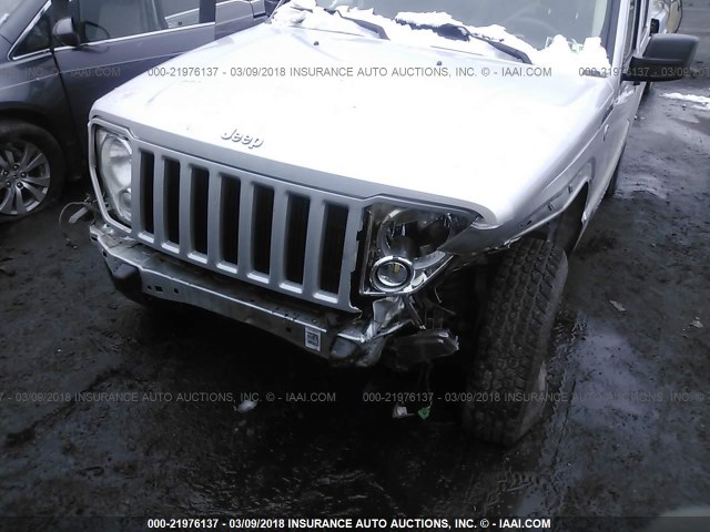 1J4PN2GK6AW132045 - 2010 JEEP LIBERTY SPORT 银色 照片 6