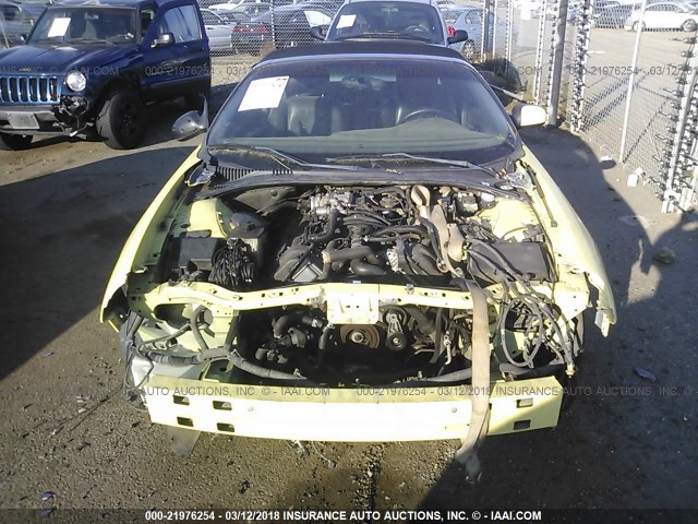 1FAHP60A72Y105087 - 2002 FORD THUNDERBIRD  YELLOW photo 6