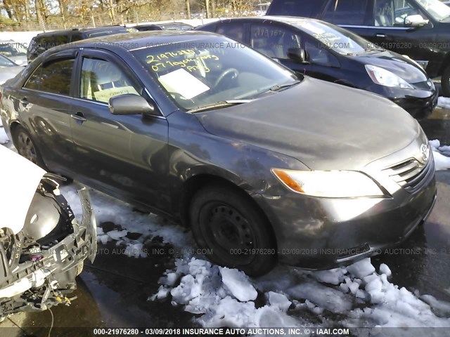 JTNBE46K573070575 - 2007 TOYOTA CAMRY NEW GENERAT CE/LE/XLE/SE GRAY photo 1