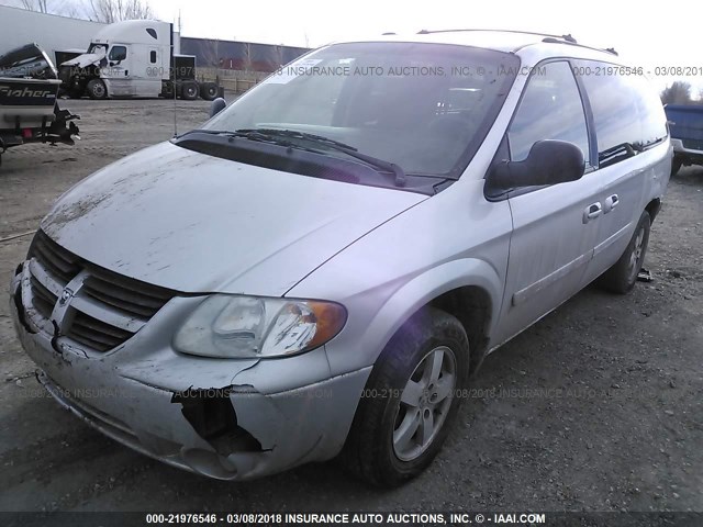 2D4GP44L95R481078 - 2005 DODGE GRAND CARAVAN SXT SILVER photo 2