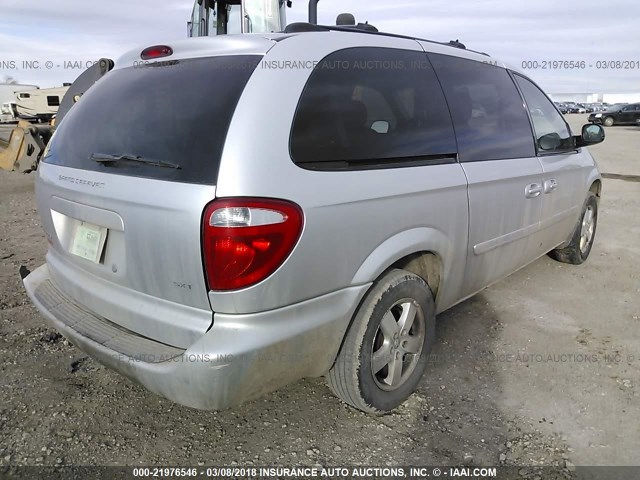 2D4GP44L95R481078 - 2005 DODGE GRAND CARAVAN SXT SILVER photo 4