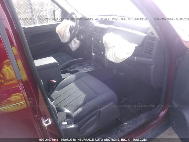 1C4PJMAK8CW152032 - 2012 JEEP LIBERTY SPORT 红色 照片 5