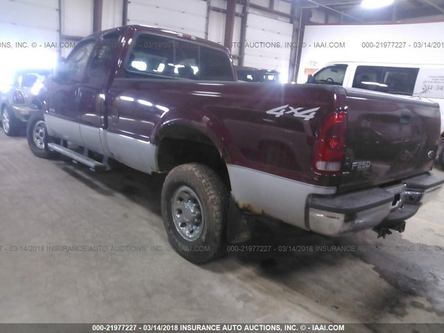 1FTNX21P24ED79102 - 2004 FORD F250 SUPER DUTY RED photo 3