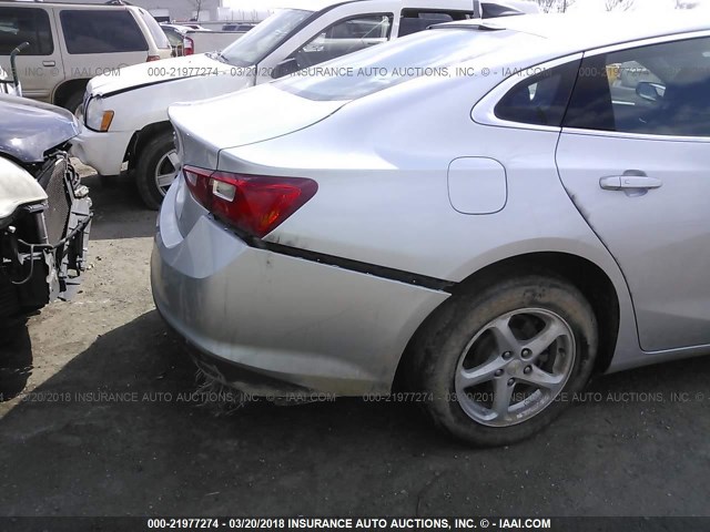 1G1ZB5ST8HF148467 - 2017 CHEVROLET MALIBU LS ვერცხლისფერი ფოტო 6