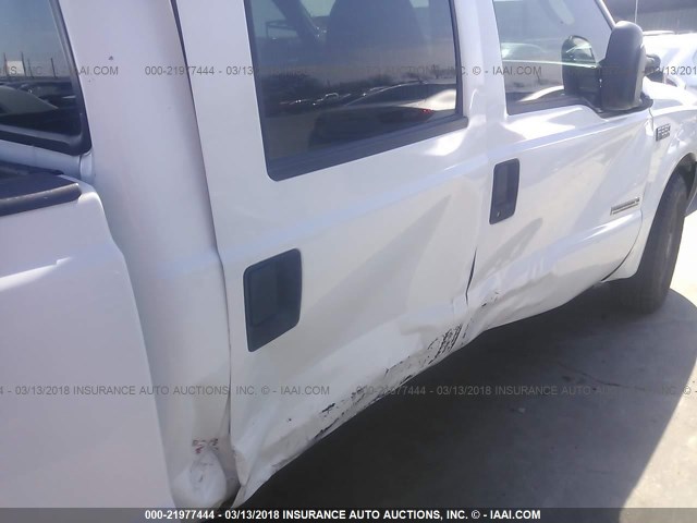 1FTSW30P54EC19261 - 2004 FORD F350 SRW SUPER DUTY WHITE photo 6