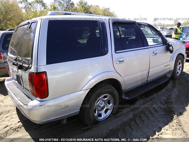 5LMRU27A7YLJ03991 - 2000 LINCOLN NAVIGATOR 银色 照片 4