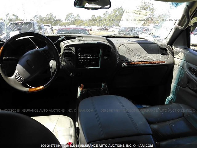 5LMRU27A7YLJ03991 - 2000 LINCOLN NAVIGATOR 银色 照片 5