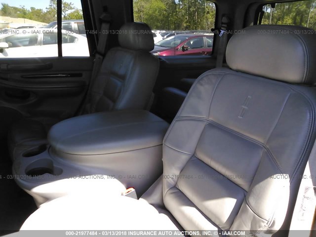 5LMRU27A7YLJ03991 - 2000 LINCOLN NAVIGATOR 银色 照片 8