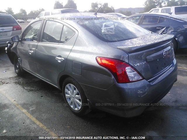 3N1CN7AP6HL843804 - 2017 NISSAN VERSA S/S PLUS/SV/SL GRAY photo 3